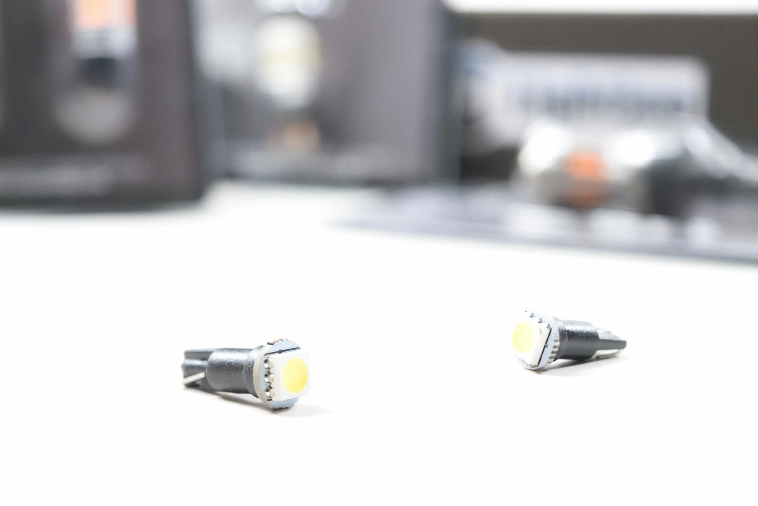 1-LED Bulb <br> T5, 37, 74,White, Universal