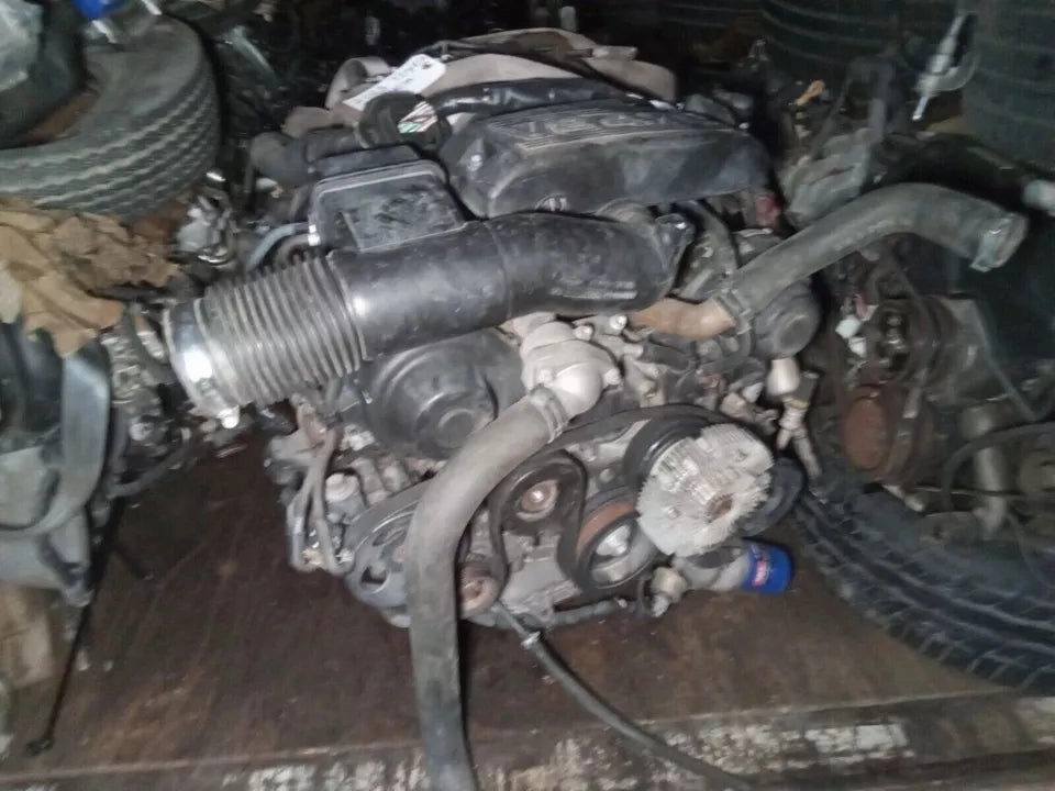 2001 2002 2003 2004 TOYOTA SEQUOIA ENGINE MOTOR ASSEMBLY 4.7L V8 2UZFE