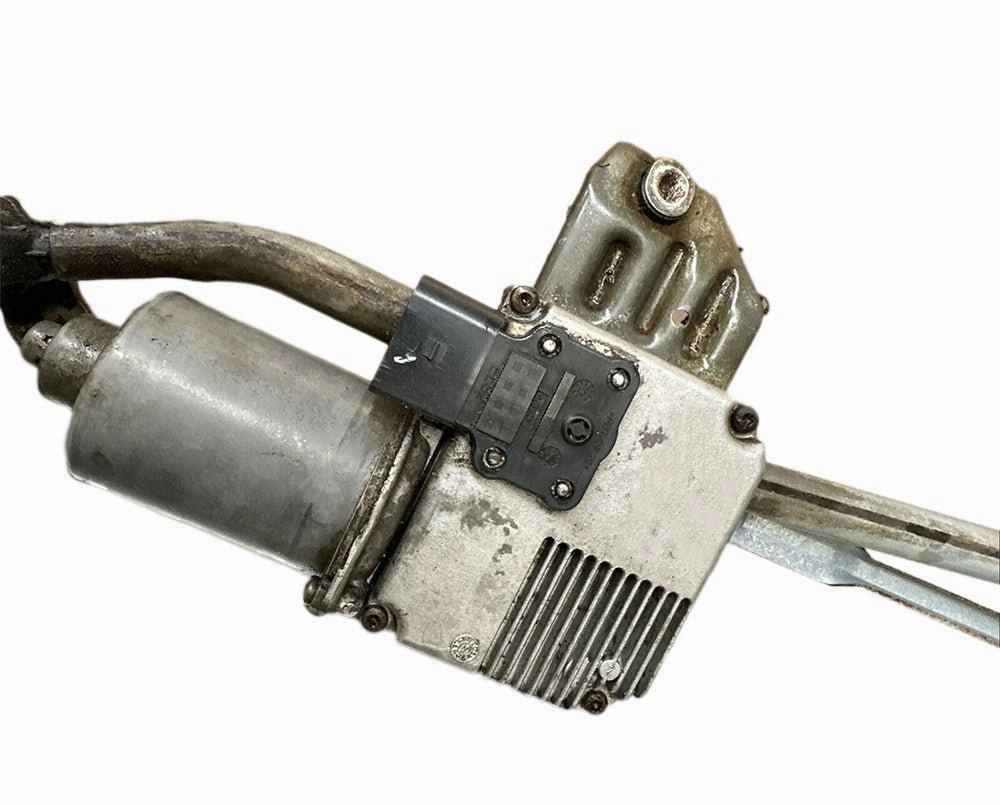 2008-2015 AUDI TT TTS Windshield Wiper Motor W/ Linkage OEM