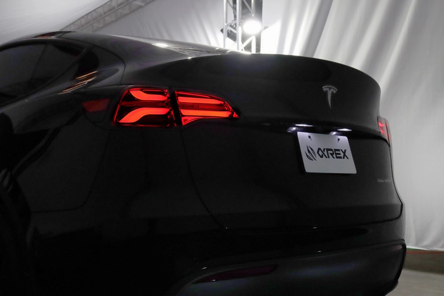 20-24 Tesla Model Y (With Stock Amber Turn Signal) PRO-Series LED Tail Lights Red Smoke