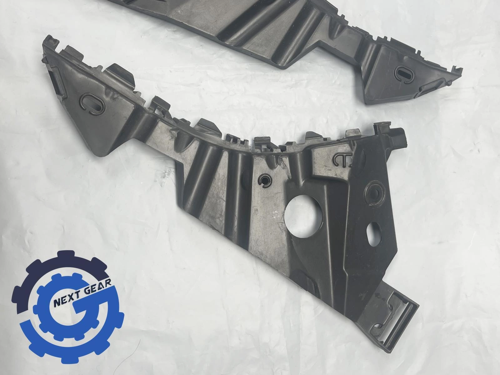 22769416   22769417 OEM GM Front Bumper Grille-Side Bracket Buick LaCrosse 10-13