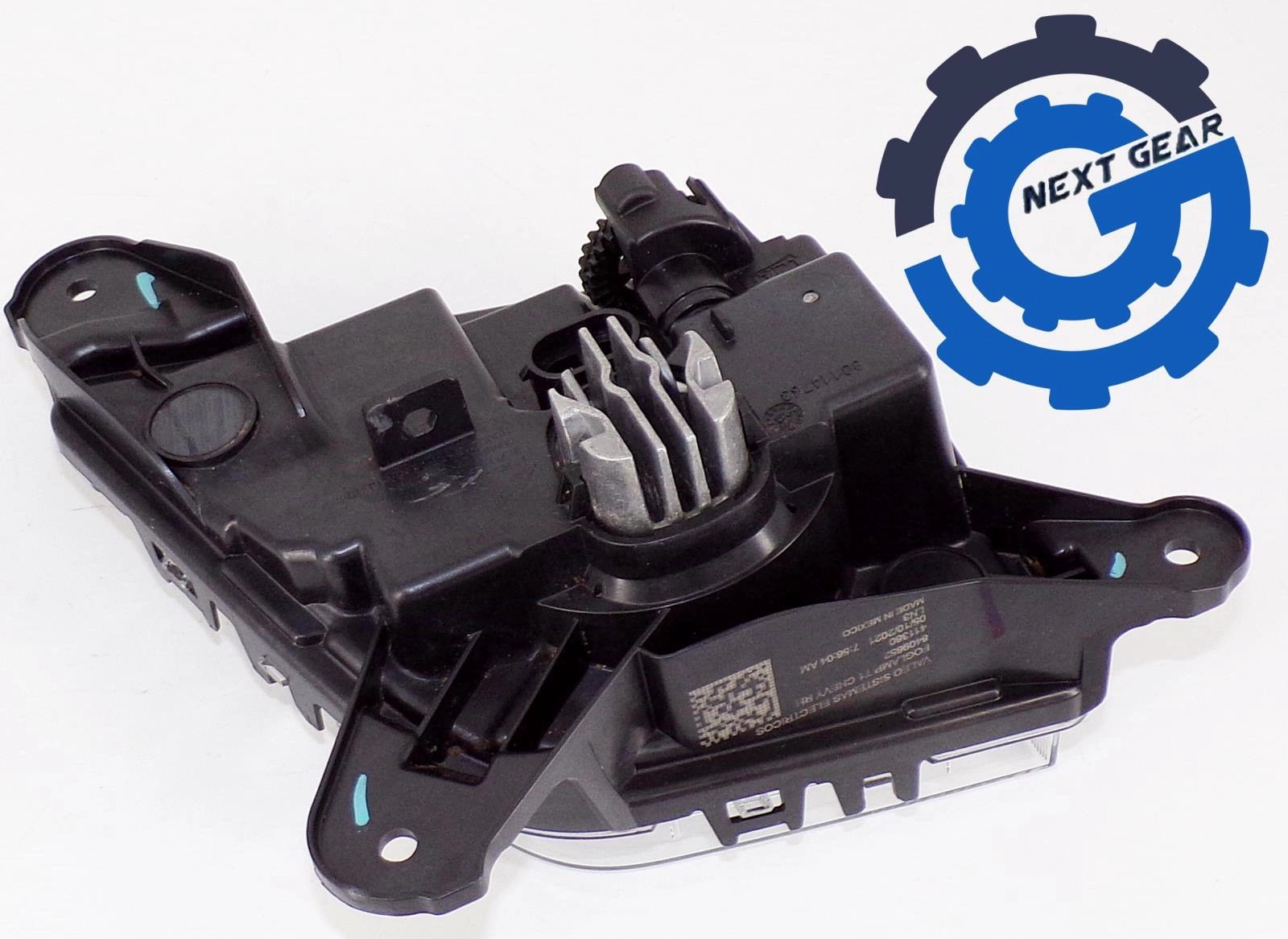 8409652 New OEM GM Right LED Fog light Assembly for 2019-2021 Chevy Silverado