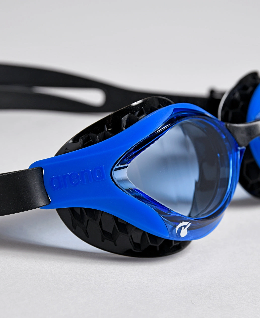 arena Air-Bold Swipe Swim Goggle
