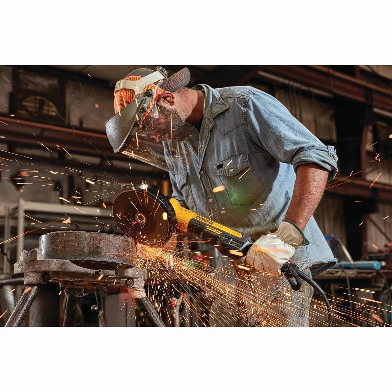 DEWALT DWE43840CN-Angle Grinder, Rat Tail, 7-Inch, 13-Amp