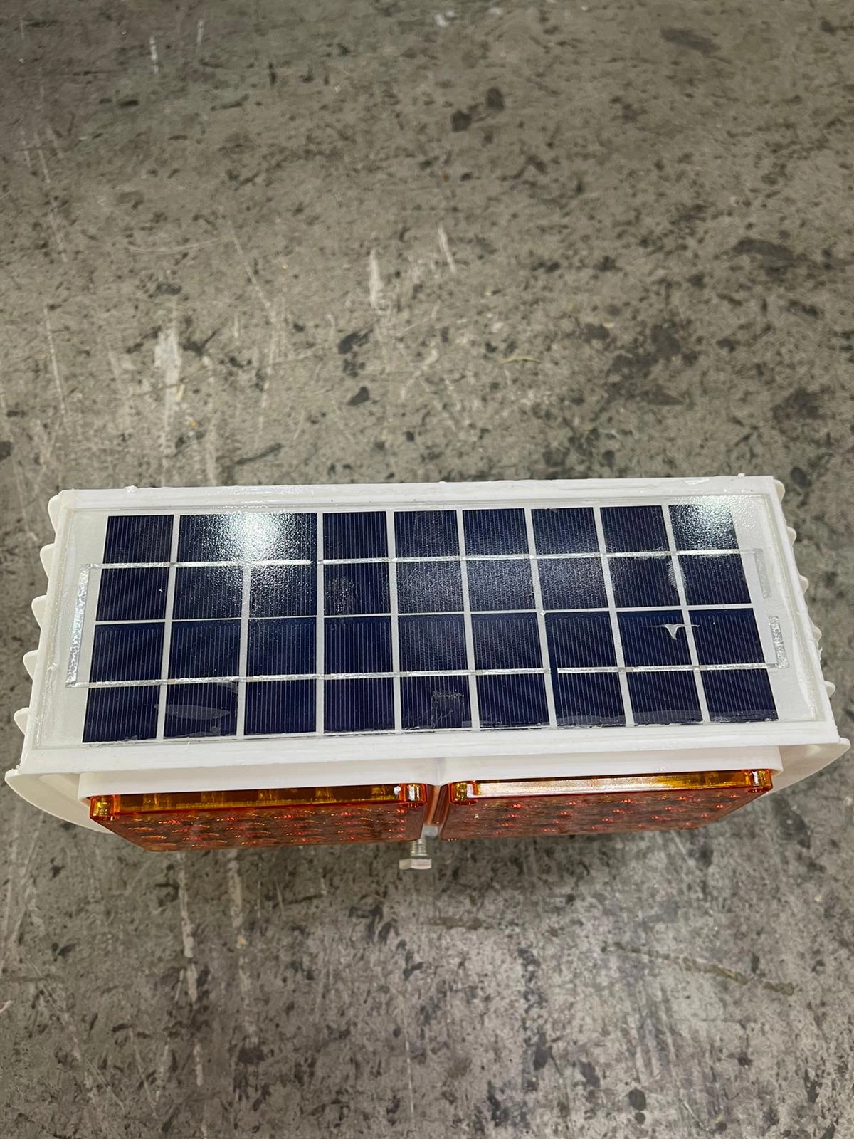 Solar Led Warning Light (Yellow) For Construction Site Use | Model : RL-YM-WL-SQ