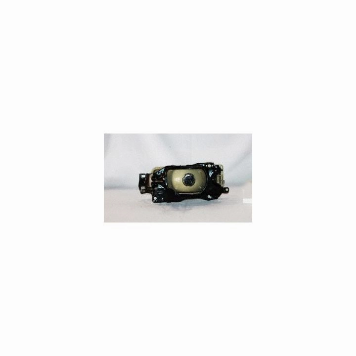 TO2531103 TYC Fog Light Assembly - Front, Passenger Side